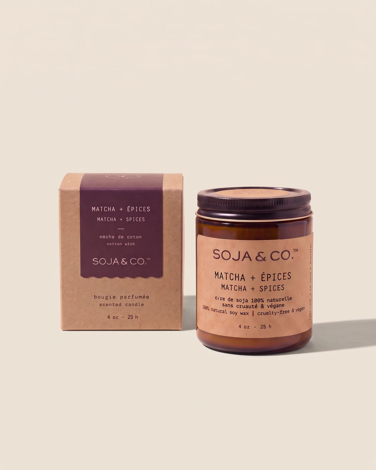 Une chandelle de soja Matcha + Épices Soja&Co Soy wax candle Matcha + Spices Soja&Co
