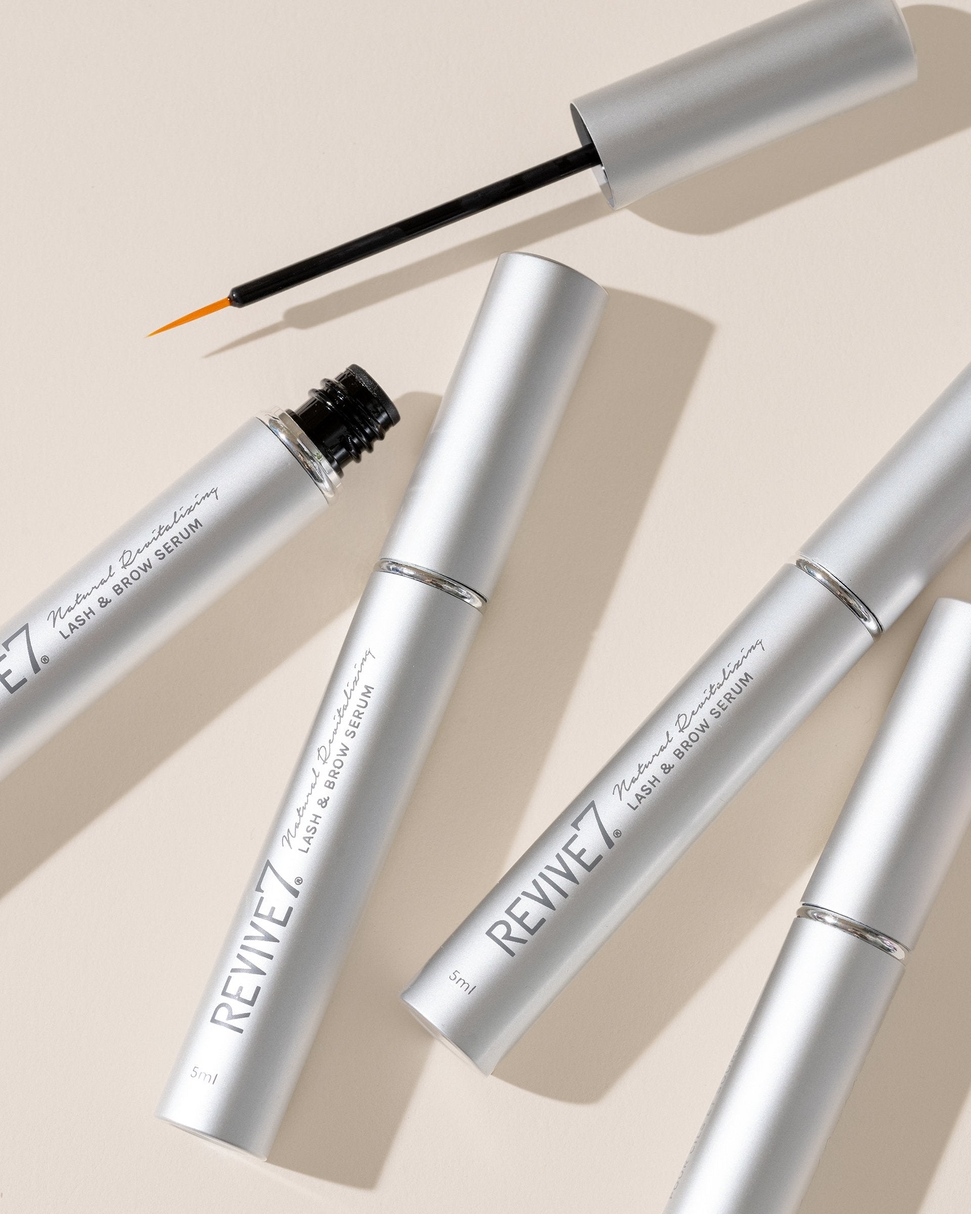 Sérum Pousse Cils | Formule Avancée Plus - REVIVE7