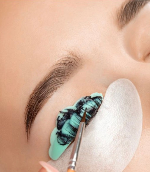 Rehaussement des cils à la kératine aussi connu sous lash lift coréen à Laval, Browgeous Esthétique