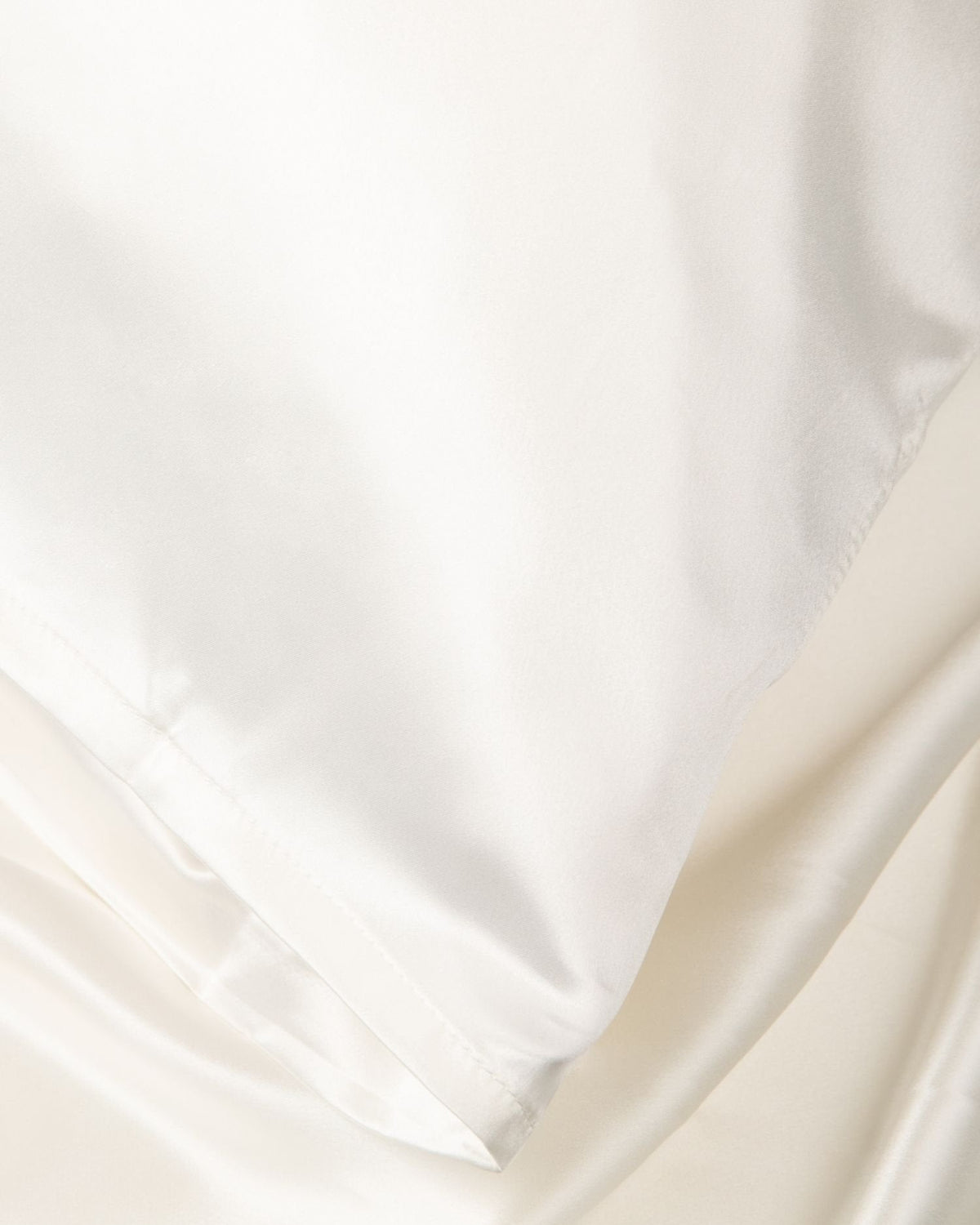 Taies d'oreiller en soie de mûrier blanc ivoire Sillo 22 momme pure mulberry silk pillowcases ivory white for skin and hair