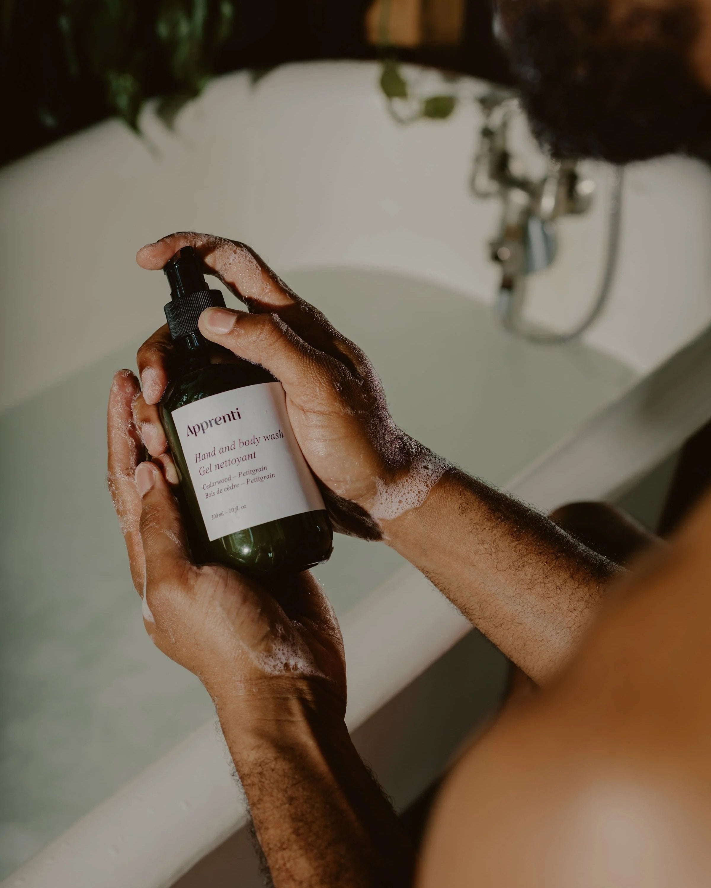 Cedarwood &amp; Petitgrain Cleansing Gel - APPRENTICE 