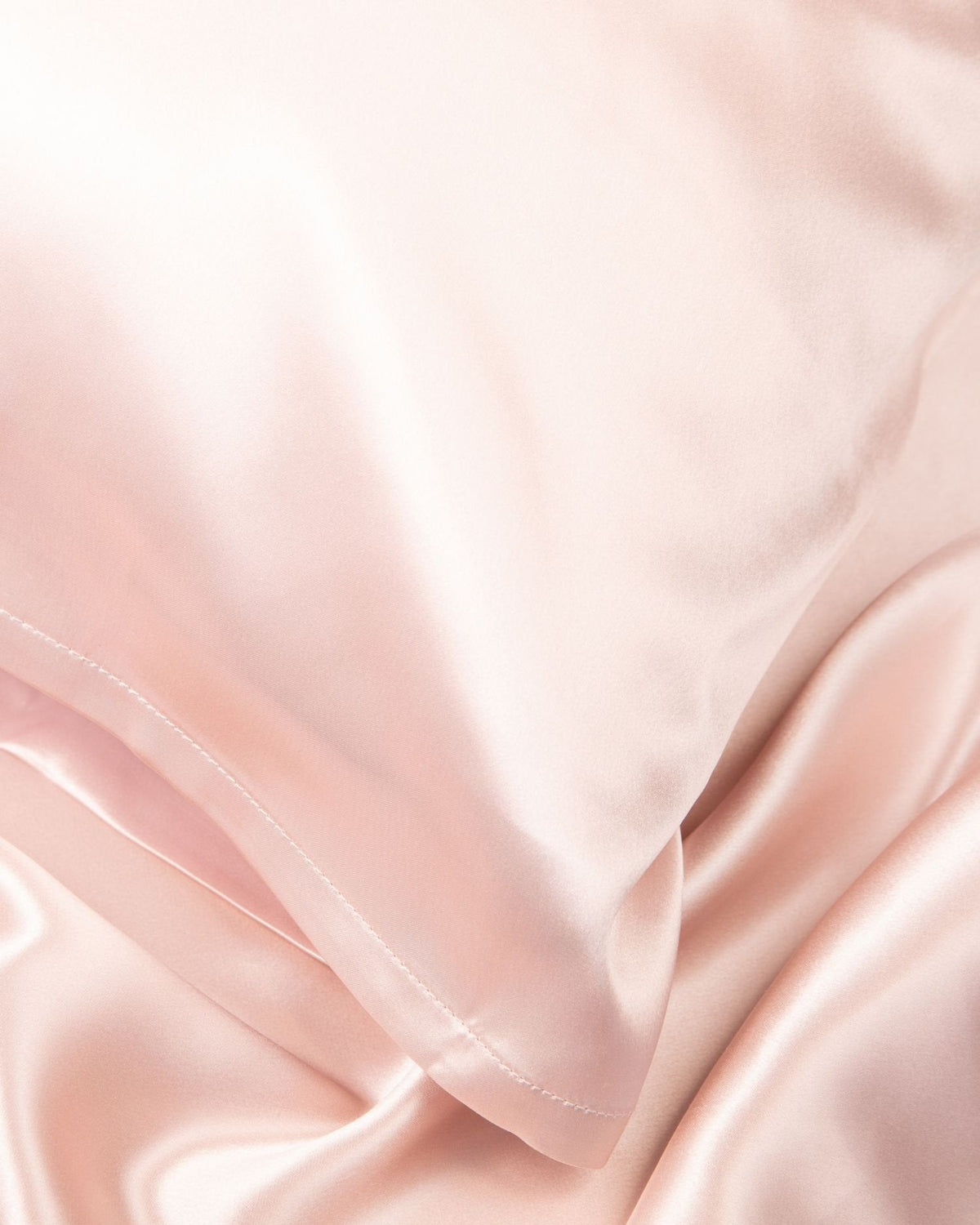 Taies d'oreiller rose blush en soie de mûrier Sillo 22 momme pure mulberry pink blush silk pillowcases for skin and hair