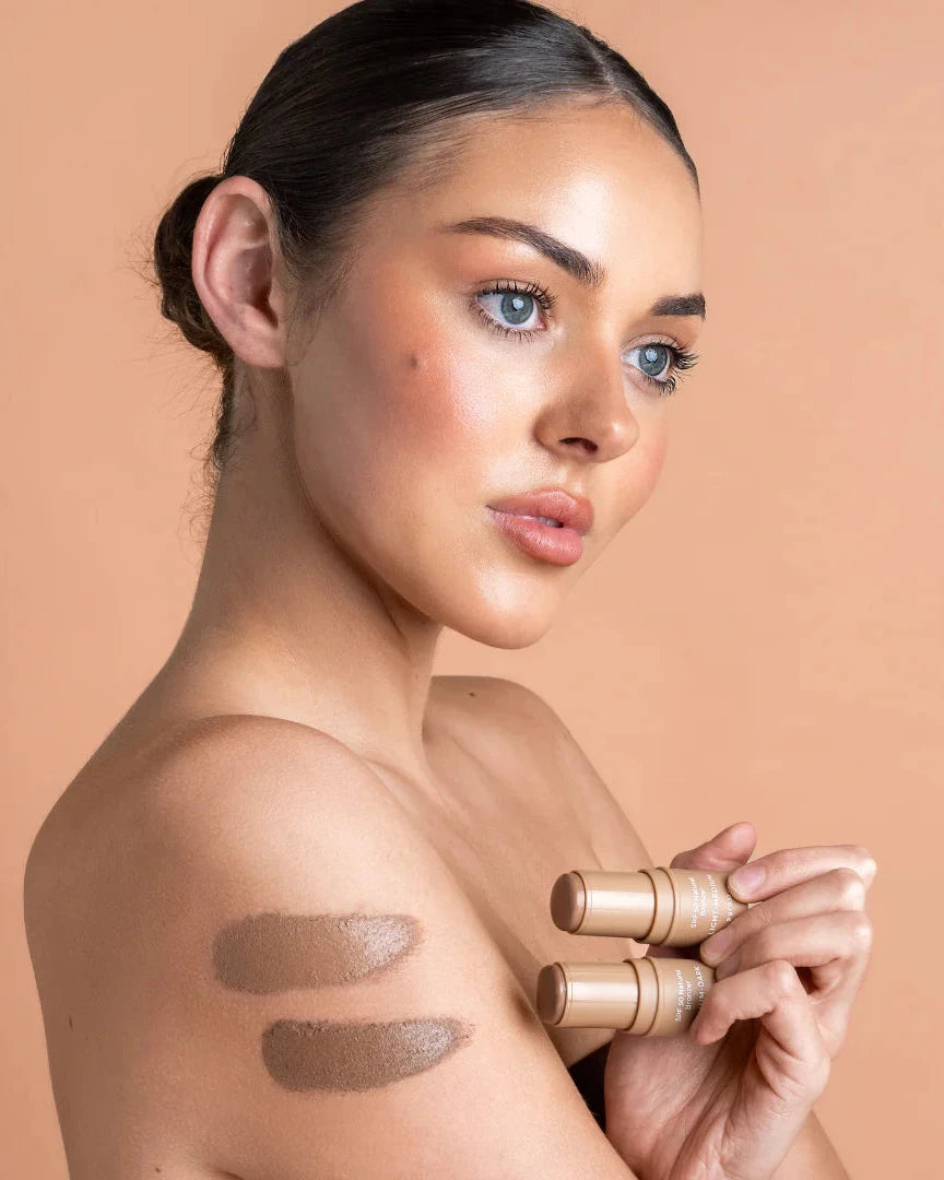 Illuminating Cheek Stick - PINK HOUSE 