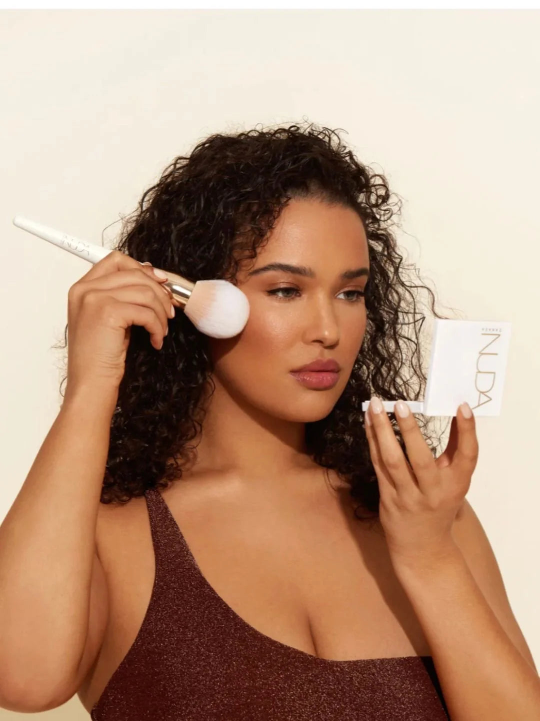 Mattifying Bronzing Powder - NUDA 